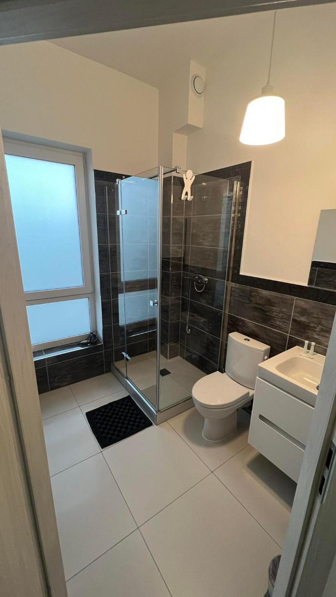 Azyl Otel Legnica Dış mekan fotoğraf
