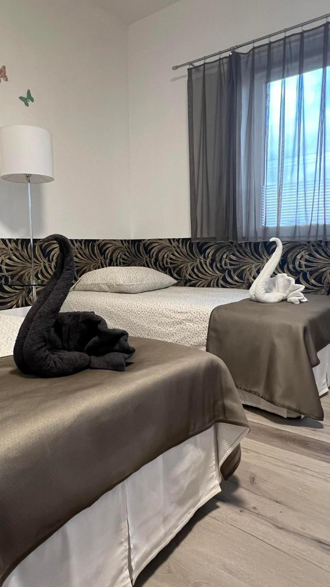 Azyl Otel Legnica Dış mekan fotoğraf